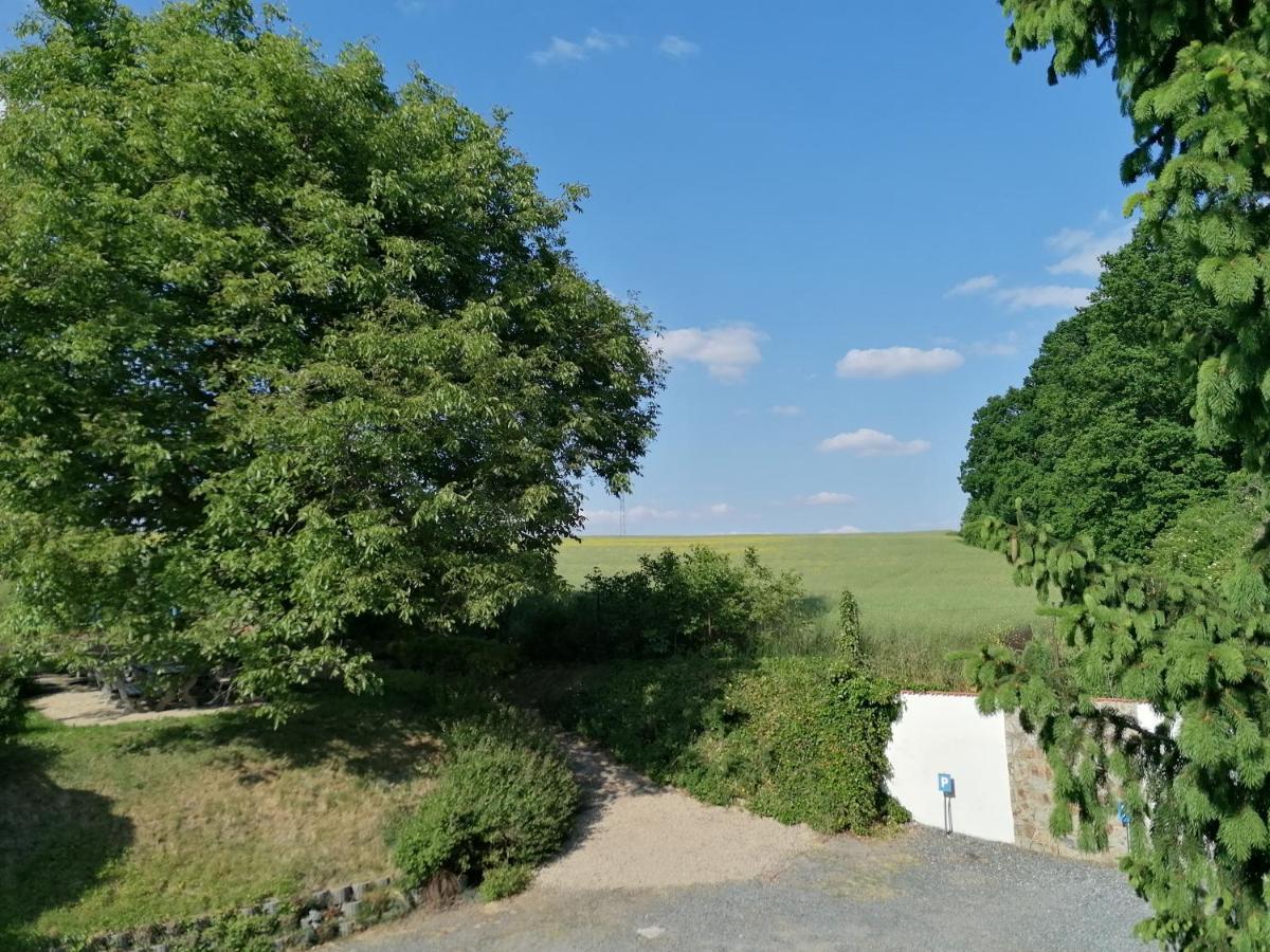 Penzion V Roklich & Apartmens V Roklich Říčany Exterior foto